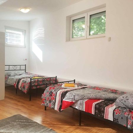 A Spacious 3 Bedroom Apartment In Bad Abbach/Regensburg المظهر الخارجي الصورة