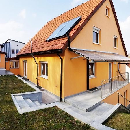 A Spacious 3 Bedroom Apartment In Bad Abbach/Regensburg المظهر الخارجي الصورة